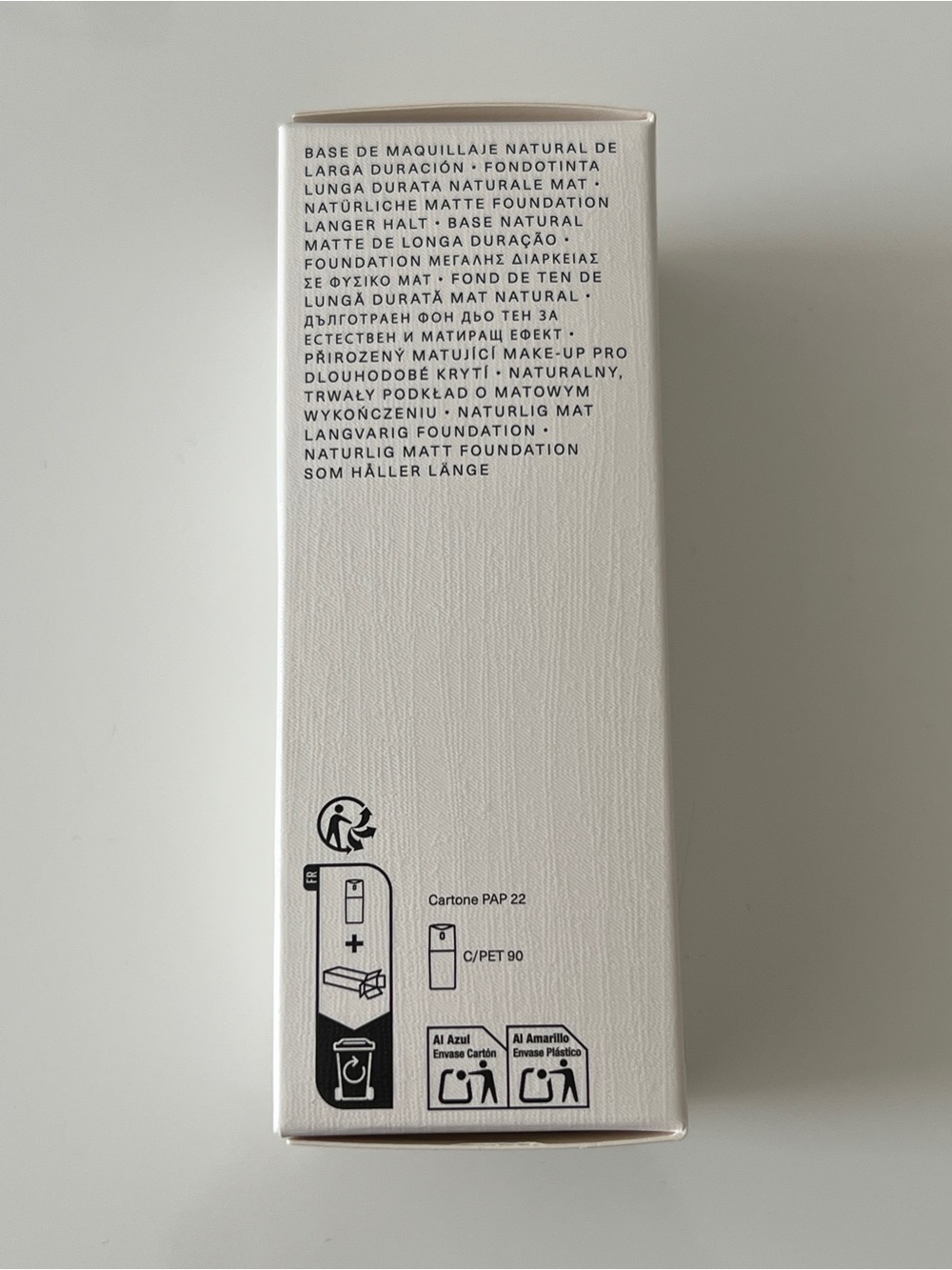 Rare Beauty True to Myself Natural Matte Longwear Foundation ​- 9 Light Neutral - Picture 4 of 8